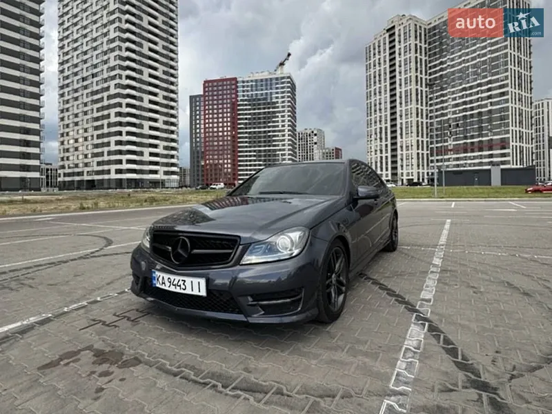 Mercedes-Benz C-Class