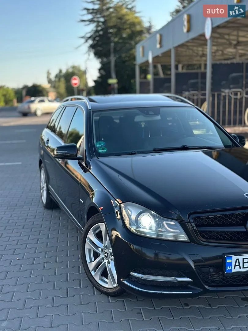 2011 Mercedes-Benz C-klasse - мініатюра 2