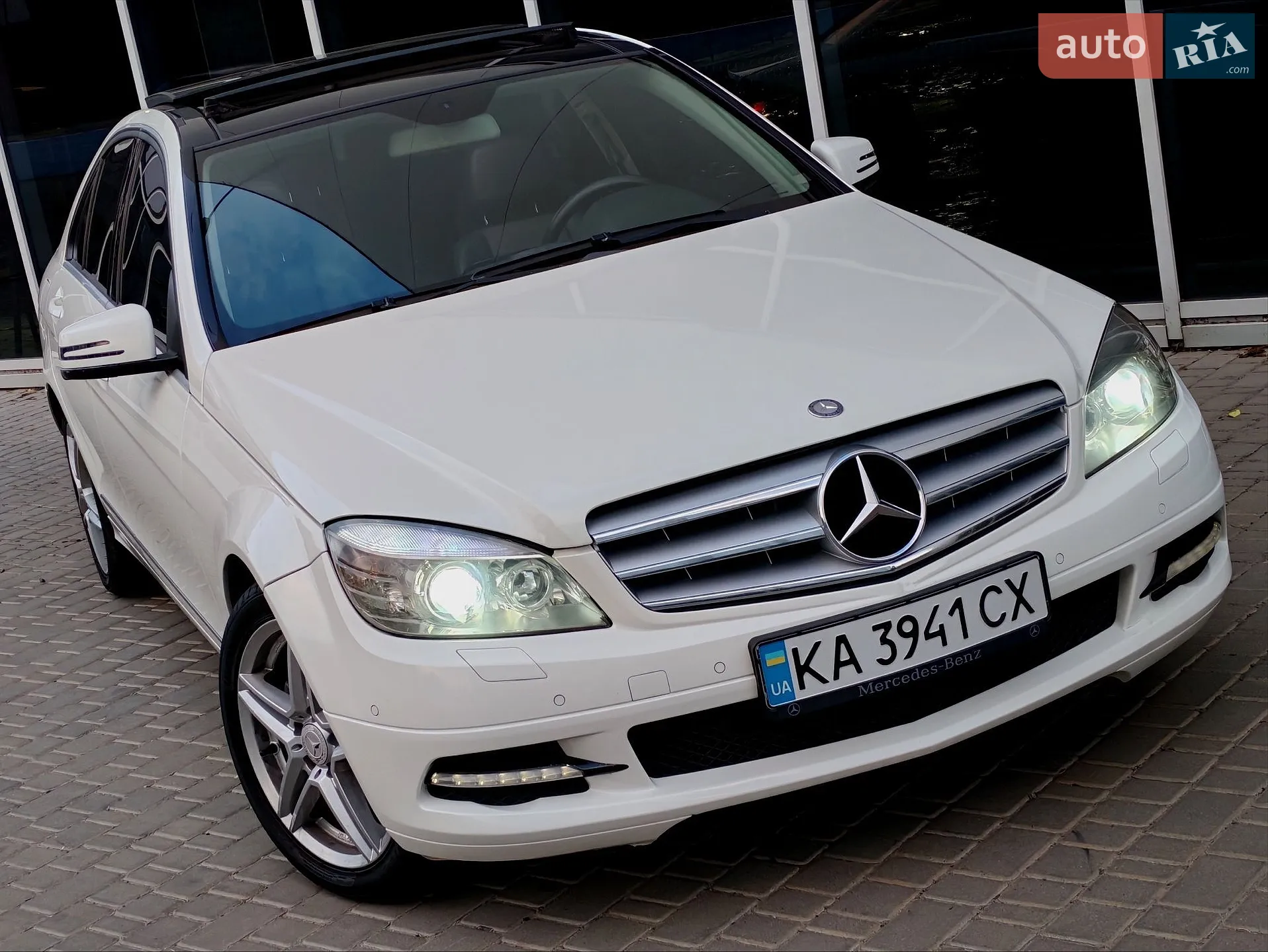 2011 Mercedes-Benz C-klasse - мініатюра 8