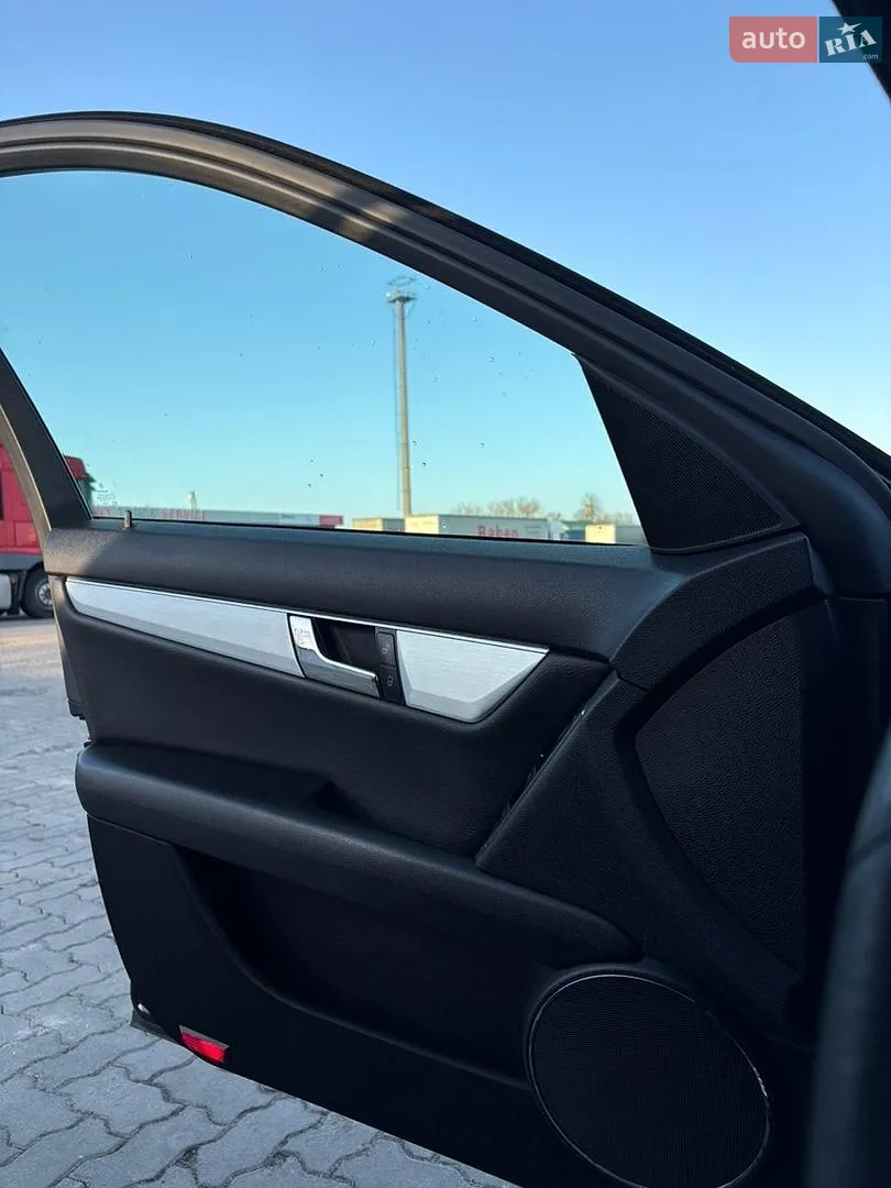 2010 Mercedes-Benz C-klasse - мініатюра 9