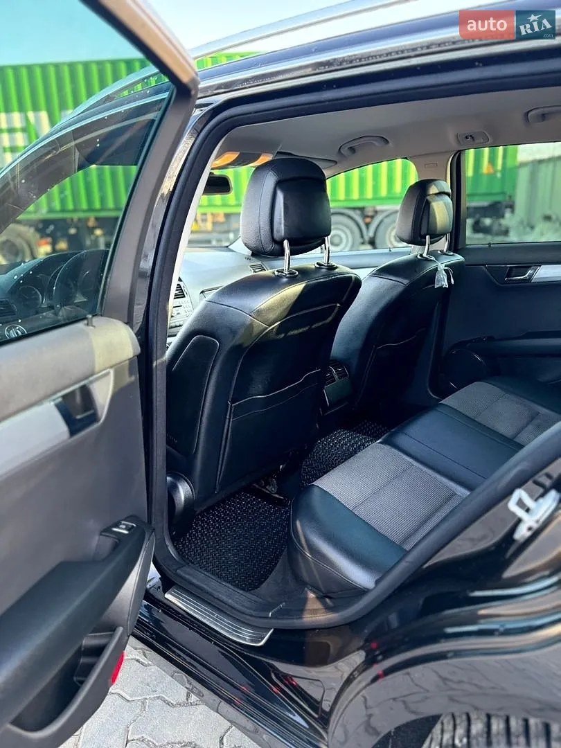 2010 Mercedes-Benz C-klasse - мініатюра 11