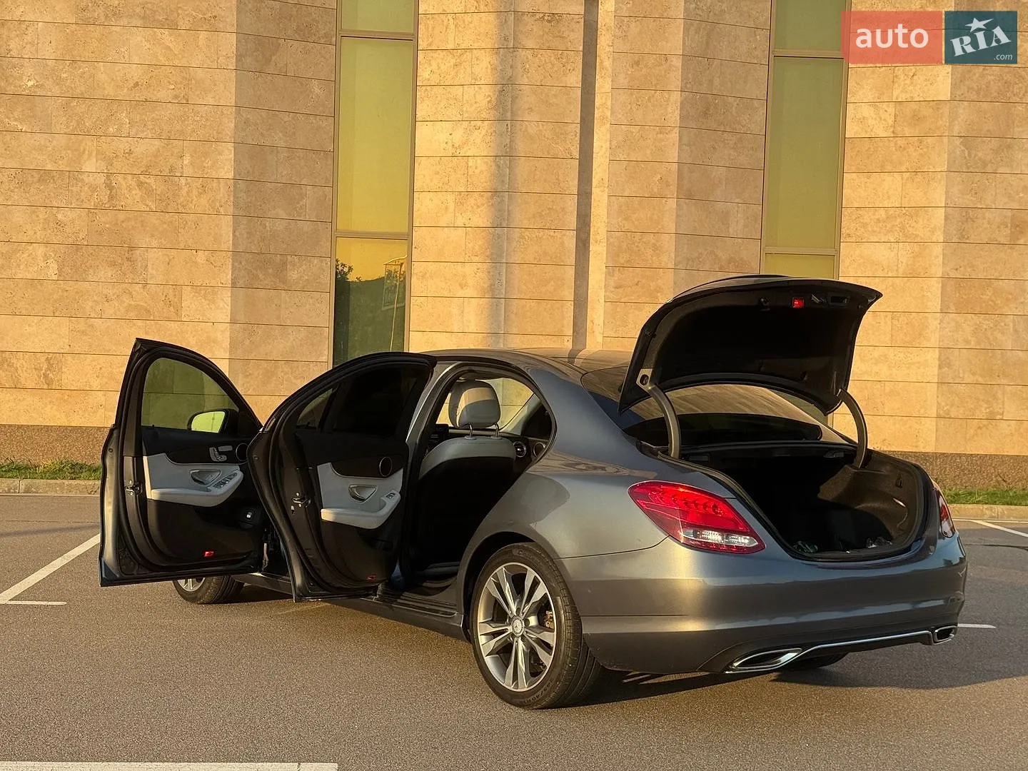 2016 Mercedes-Benz C-klasse - мініатюра 8