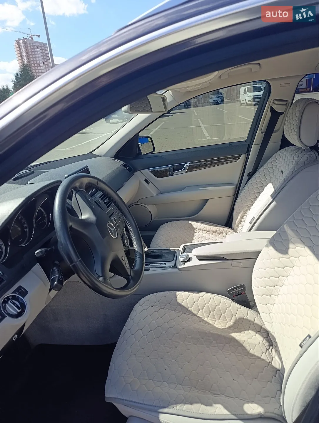 2010 Mercedes-Benz C-klasse - мініатюра 3