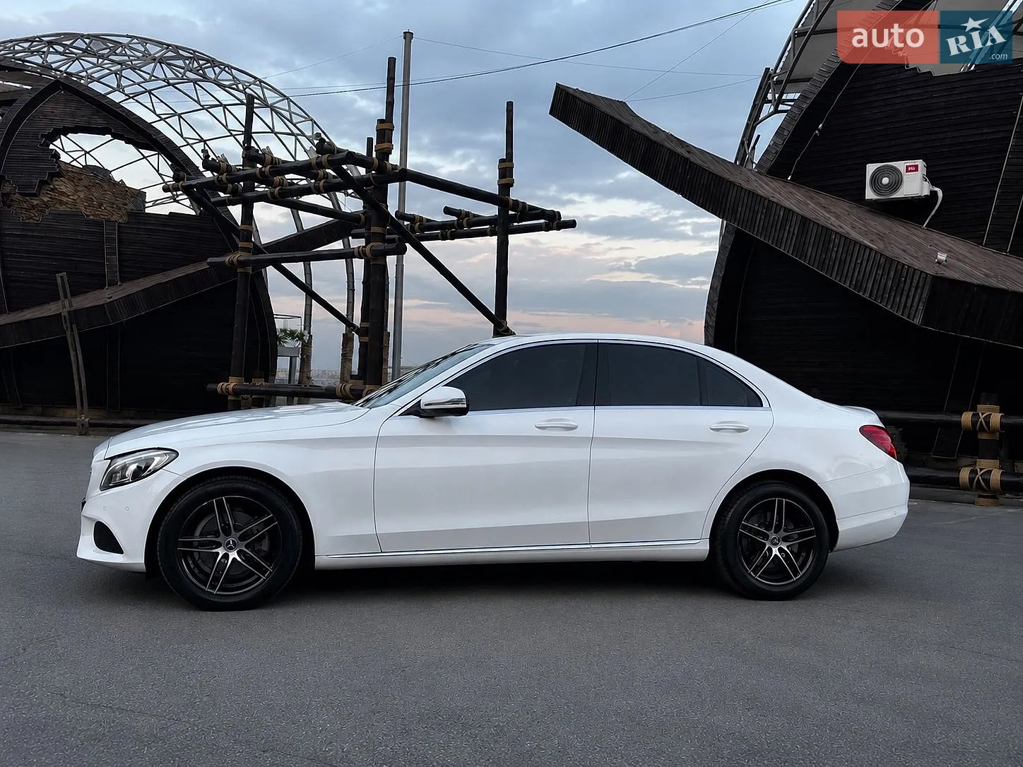 2015 Mercedes-Benz C-klasse - мініатюра 3