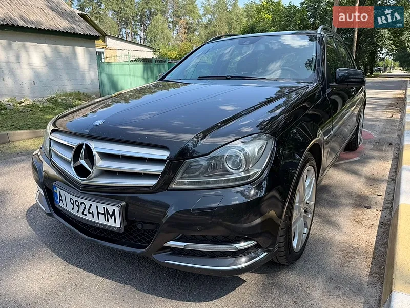 Mercedes-Benz C-Class 2011