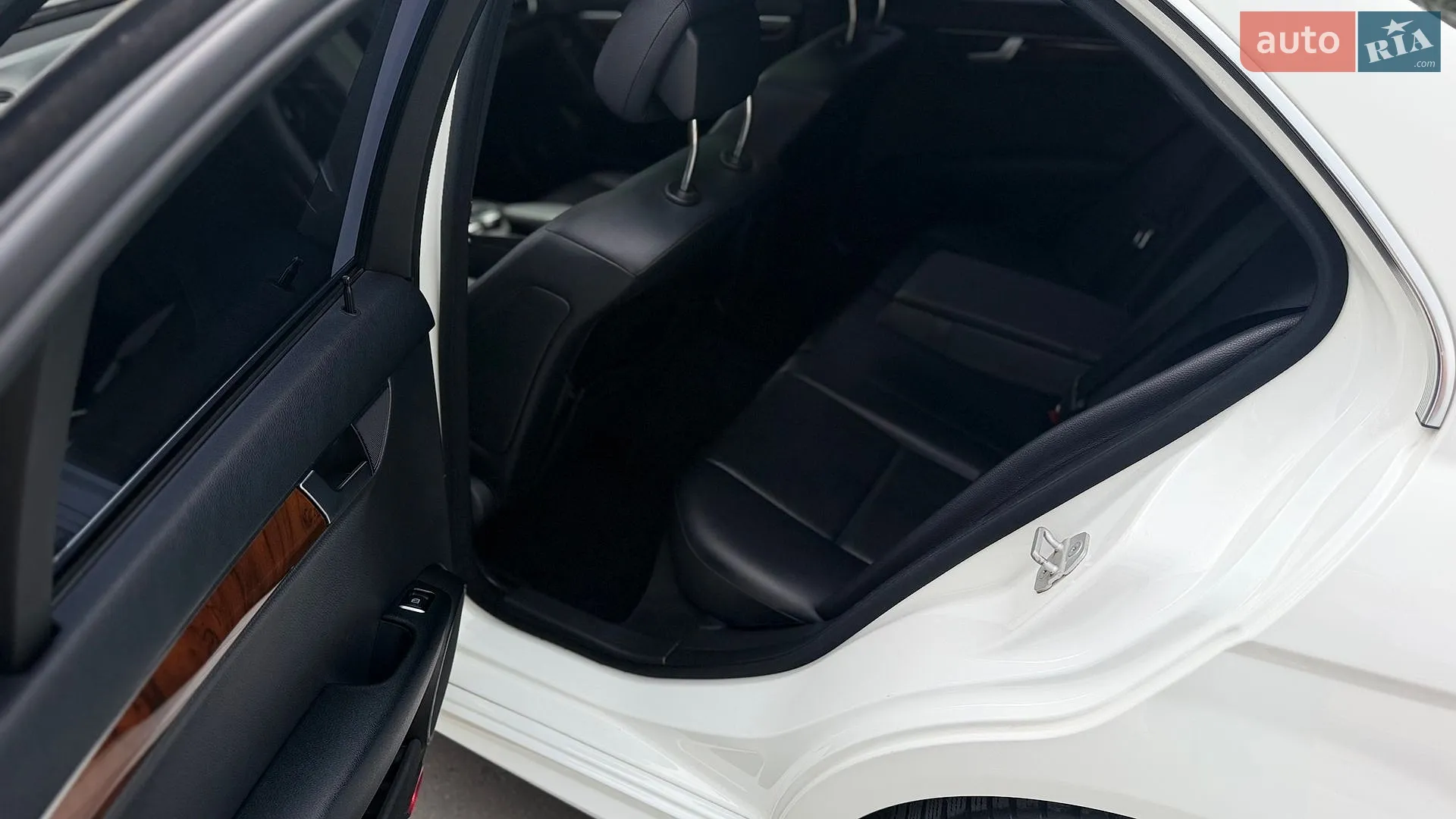 2013 Mercedes-Benz C-klasse - мініатюра 38