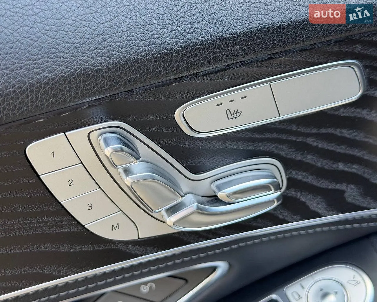 2015 Mercedes-Benz C-klasse - мініатюра 26