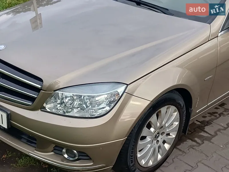 Mercedes-Benz C-Class