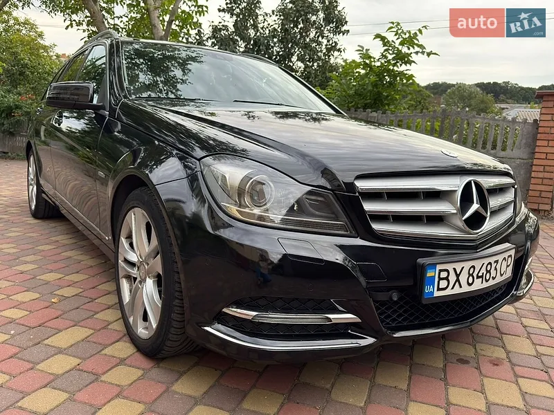 Mercedes-Benz C-Class 2011