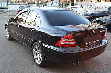 Седан Mercedes-Benz C-Class 2006 в Николаеве