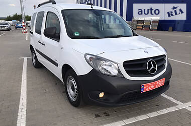 Вантажопасажирський фургон Mercedes-Benz Citan 2015 в 