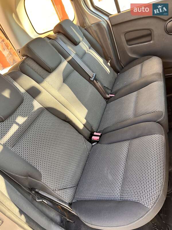 Минивэн Mercedes-Benz Citan 2012 в Черновцах