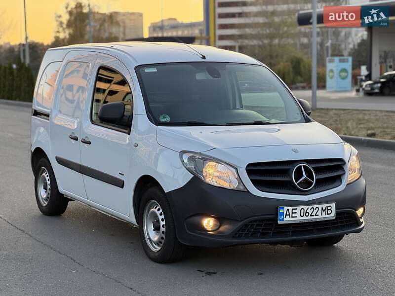 Вантажний фургон Mercedes-Benz Citan 2016 в Дніпрі