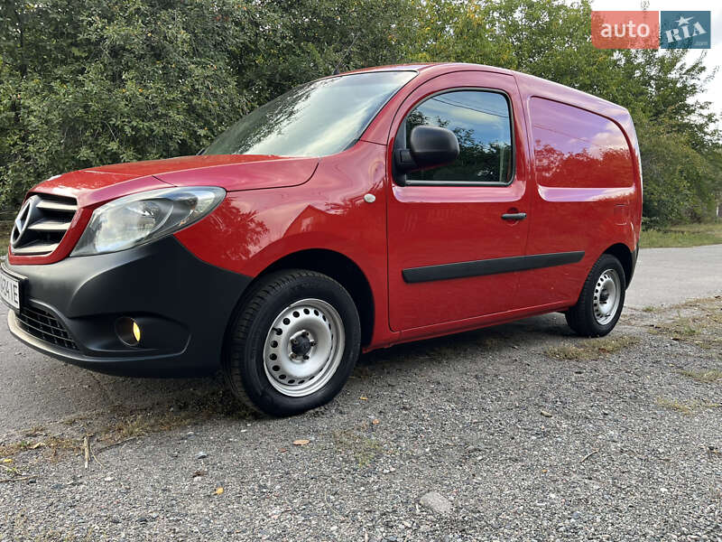 Грузовой фургон Mercedes-Benz Citan 2013 в Хороле