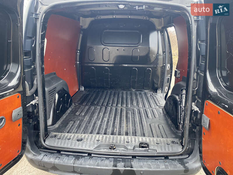 Вантажний фургон Mercedes-Benz Citan 2015 в Вінниці