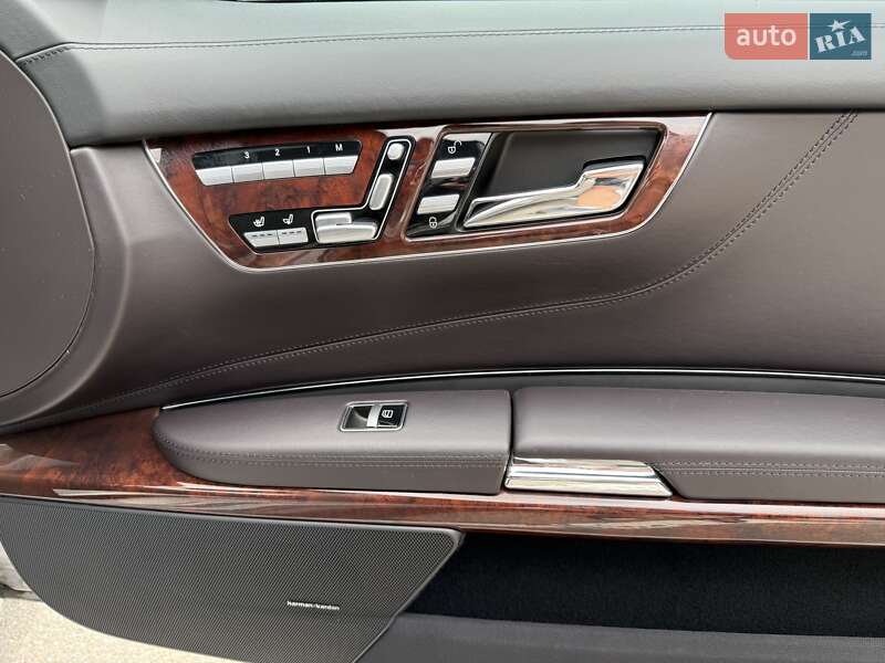 Купе Mercedes-Benz CL-Class 2011 в Києві