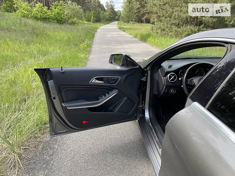 Седан Mercedes-Benz CLA-Class 2015 в Києві