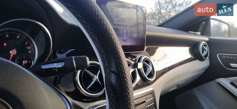 Седан Mercedes-Benz CLA-Class 2018 в Запорожье