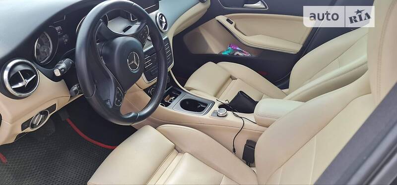 Седан Mercedes-Benz CLA-Class 2015 в Снятине