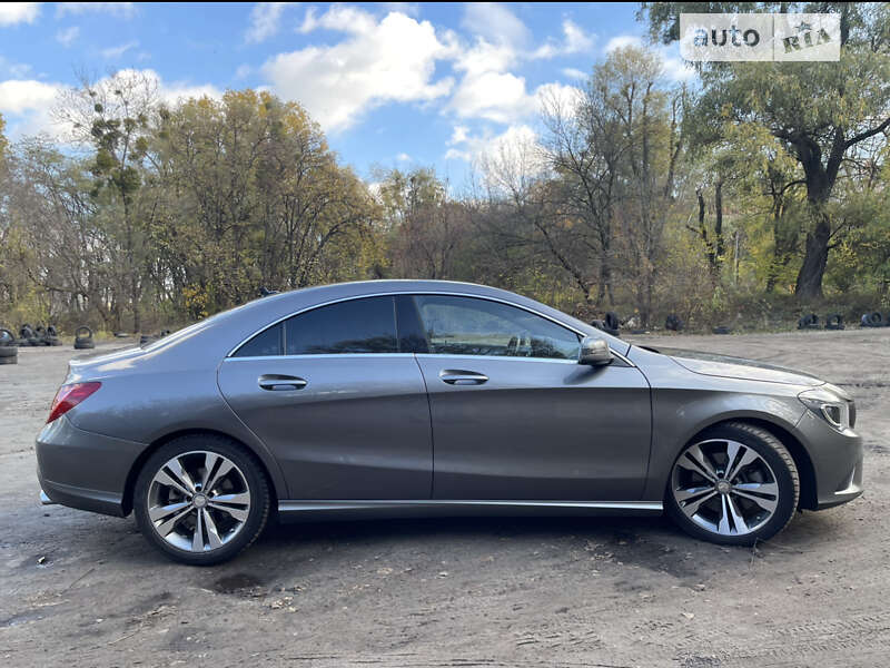 Седан Mercedes-Benz CLA-Class 2015 в Киеве