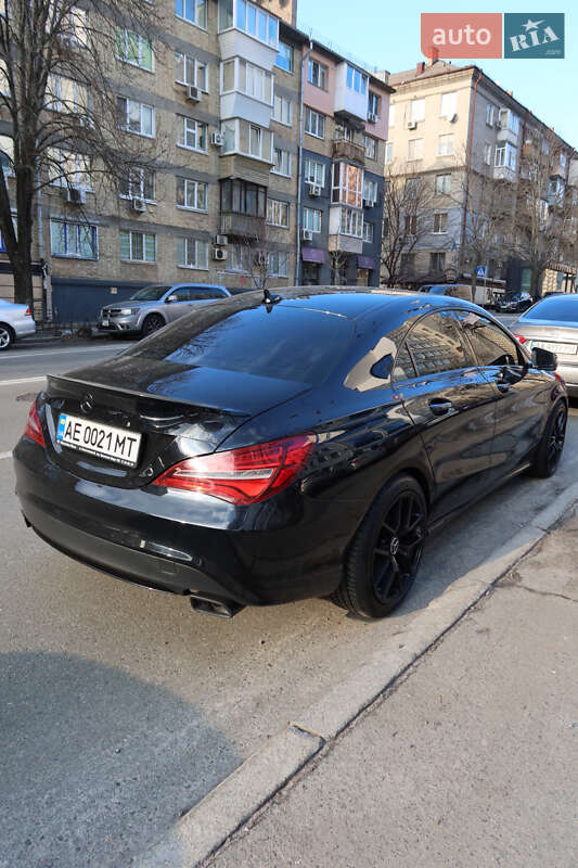 Седан Mercedes-Benz CLA-Class 2015 в Киеве