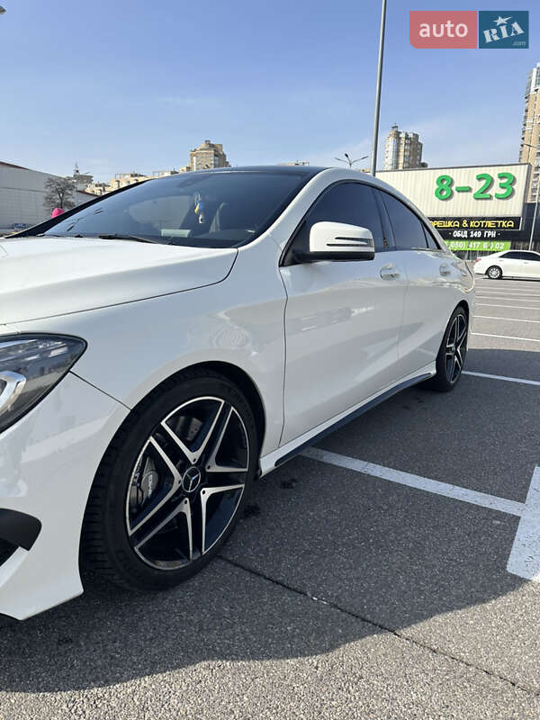 Седан Mercedes-Benz CLA-Class 2015 в Киеве