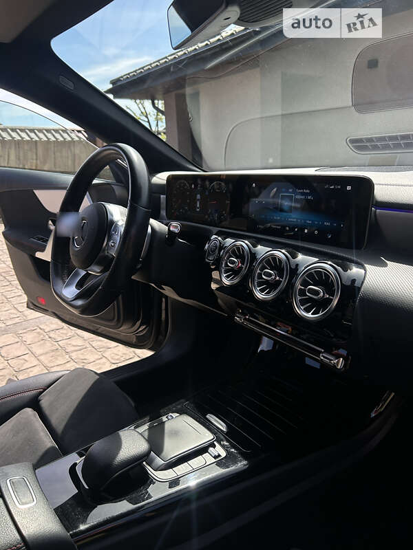 Седан Mercedes-Benz CLA-Class 2020 в Львові
