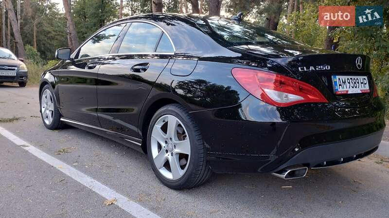 Седан Mercedes-Benz CLA-Class 2015 в Коростене