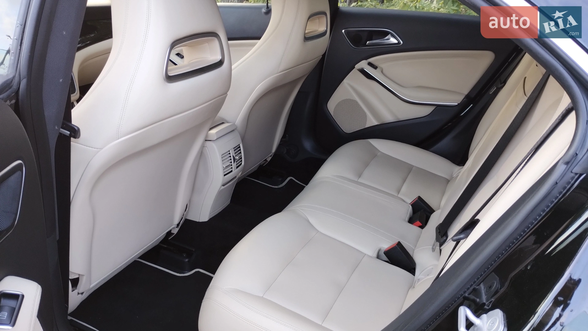 2015 Mercedes-Benz CLA-klasse - мініатюра 4