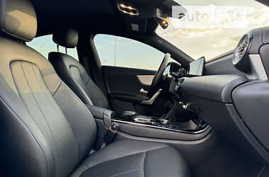 Седан Mercedes-Benz CLA-Class 2022 в 