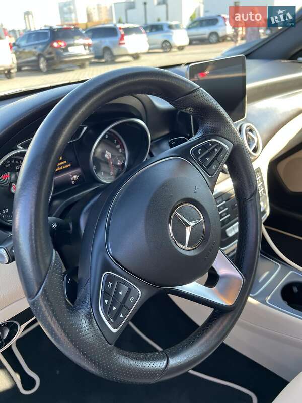 Седан Mercedes-Benz CLA-Class 2016 в Львове фото 27 Седан Mercedes-Benz CLA-Class 2016 в Львове