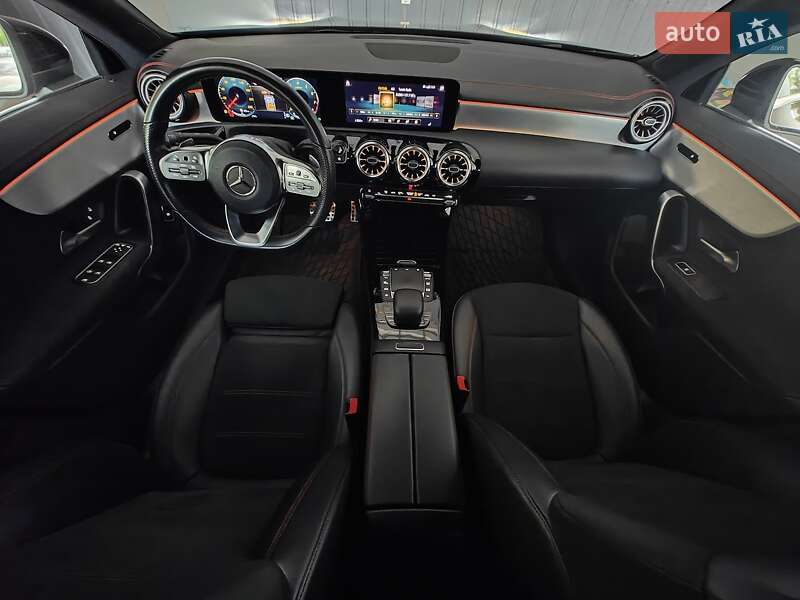 Седан Mercedes-Benz CLA-Class 2021 в Дніпрі