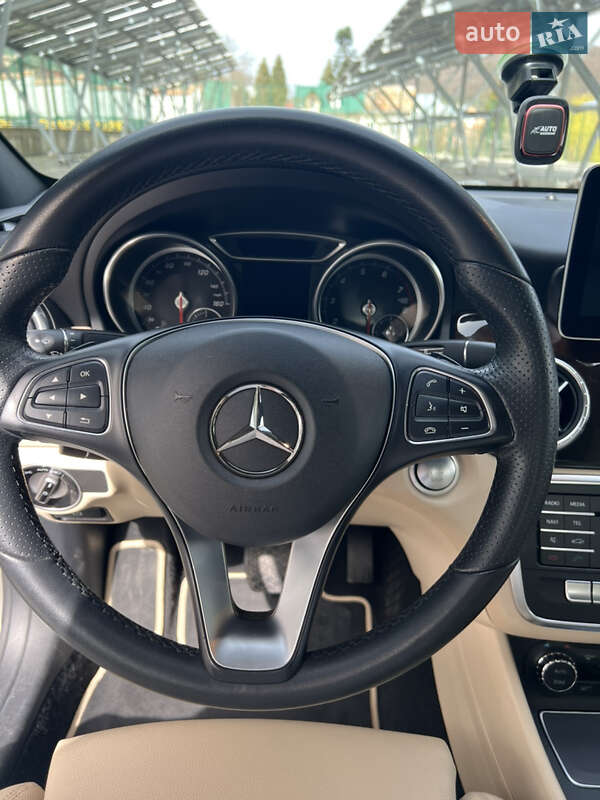 Седан Mercedes-Benz CLA-Class 2016 в Києві
