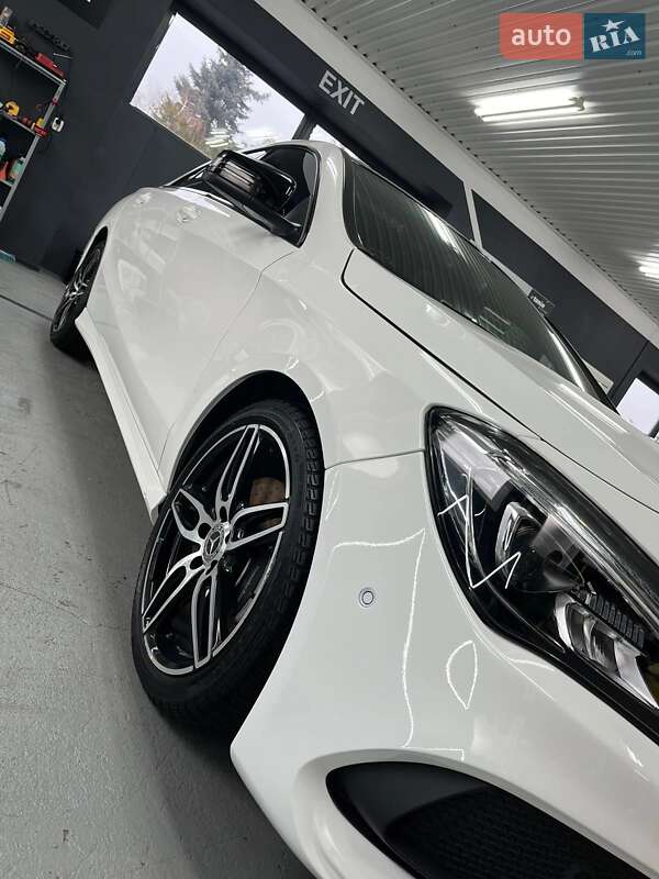 Седан Mercedes-Benz CLA-Class 2018 в Львові
