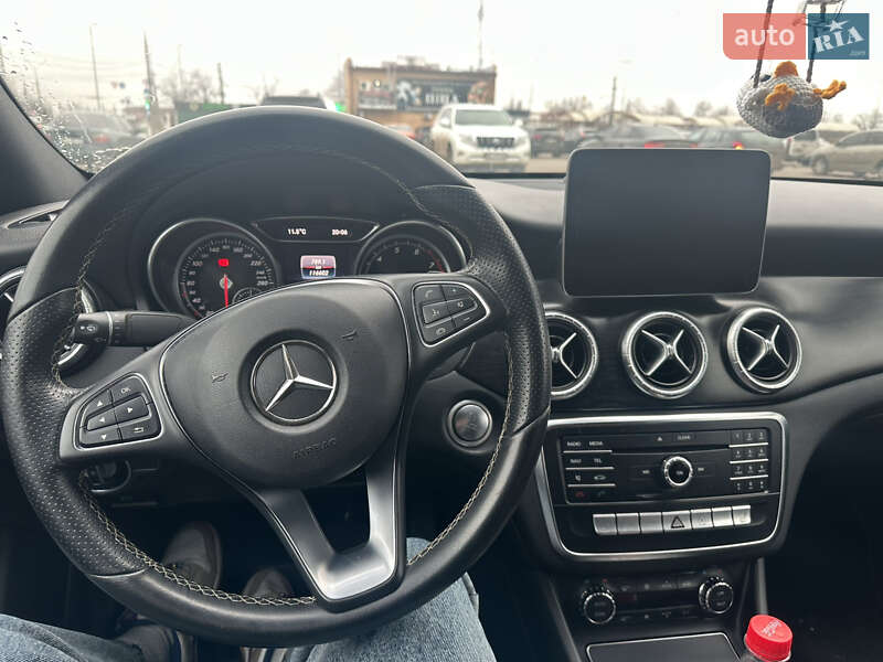 Седан Mercedes-Benz CLA-Class 2017 в Николаеве