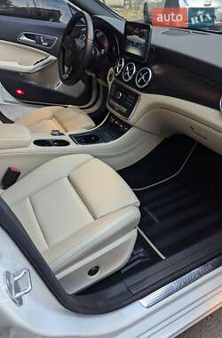 Седан Mercedes-Benz CLA-Class 2016 в 