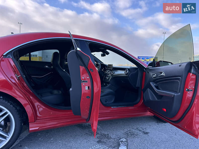 Седан Mercedes-Benz CLA-Class 2014 в Запоріжжі