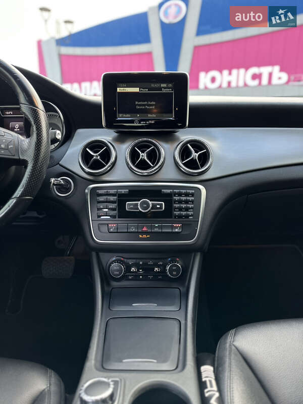 Седан Mercedes-Benz CLA-Class 2014 в Запоріжжі