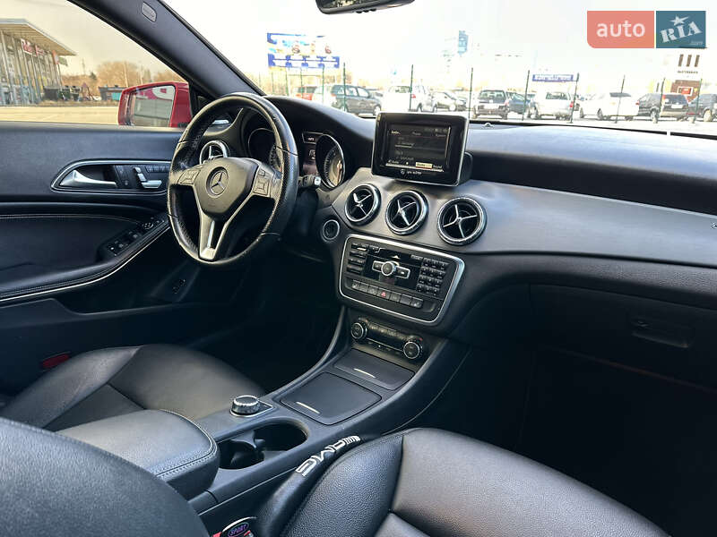 Седан Mercedes-Benz CLA-Class 2014 в Запоріжжі