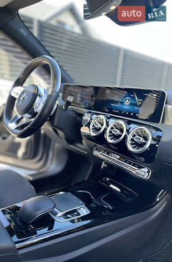 Универсал Mercedes-Benz CLA-Class 2019 в 