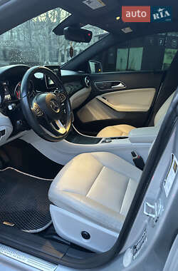 Седан Mercedes-Benz CLA-Class 2015 в 