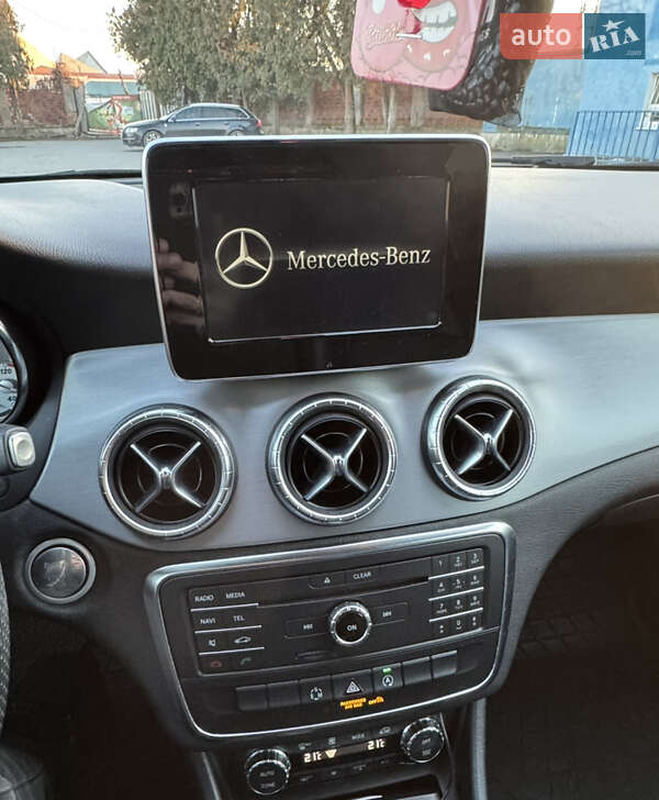 Седан Mercedes-Benz CLA-Class 2015 в Ужгороді