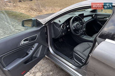 Універсал Mercedes-Benz CLA-Class 2018 в 