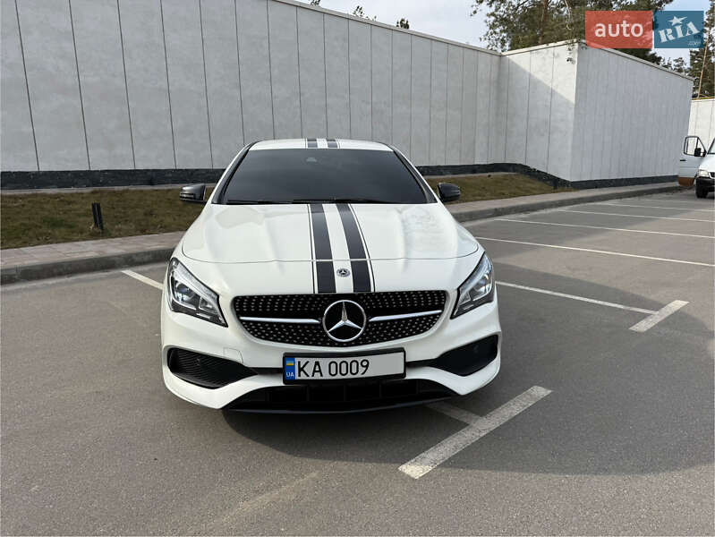 Седан Mercedes-Benz CLA-Class 2017 в Киеве