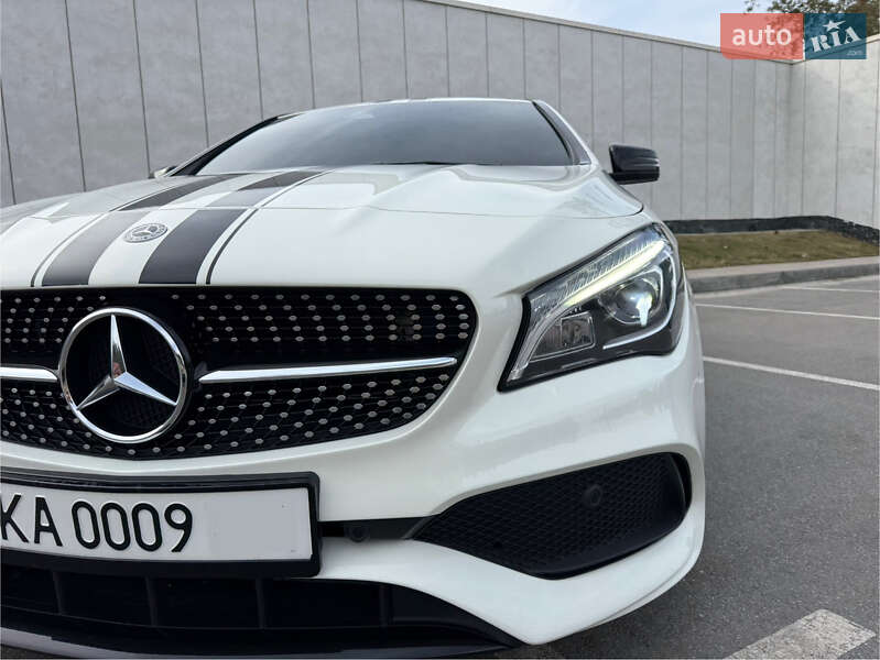 Седан Mercedes-Benz CLA-Class 2017 в Киеве