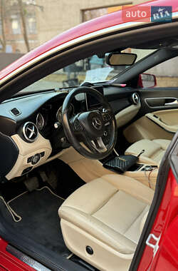 Седан Mercedes-Benz CLA-Class 2015 в 