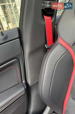 Седан Mercedes-Benz CLA-Class 2013 в 