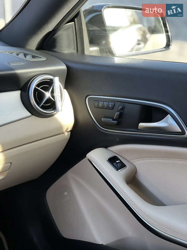 Седан Mercedes-Benz CLA-Class 2014 в Києві