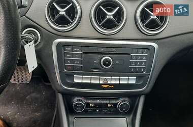 Седан Mercedes-Benz CLA-Class 2018 в 