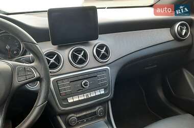 Седан Mercedes-Benz CLA-Class 2018 в 